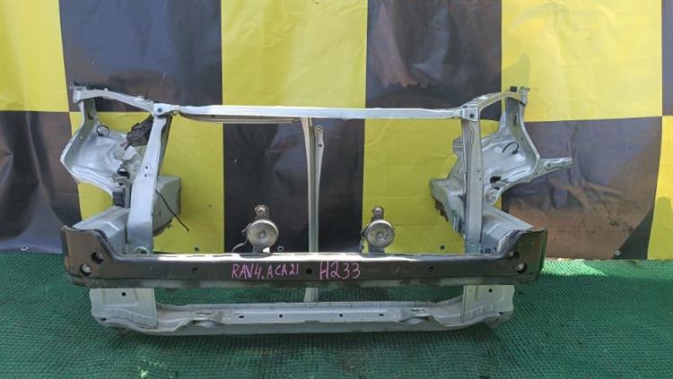 Рамка радиатора Тойота РАВ 4 в Магадане 103307