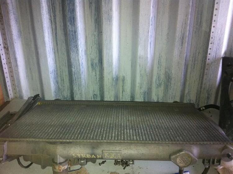 Радиатор основной Хонда Стрим в Магадане 11962
