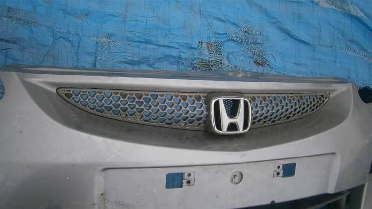 Решетка бампера Хонда Джаз в Магадане 14126