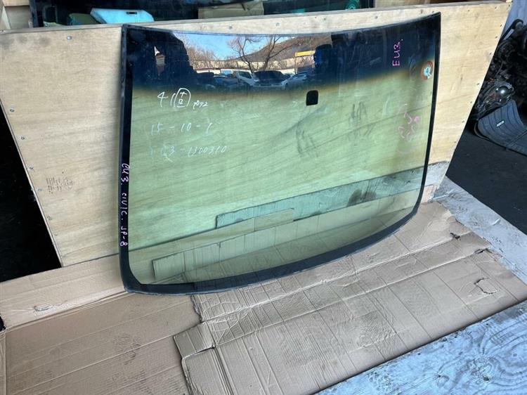 Лобовое стекло Хонда Цивик в Магадане 236512