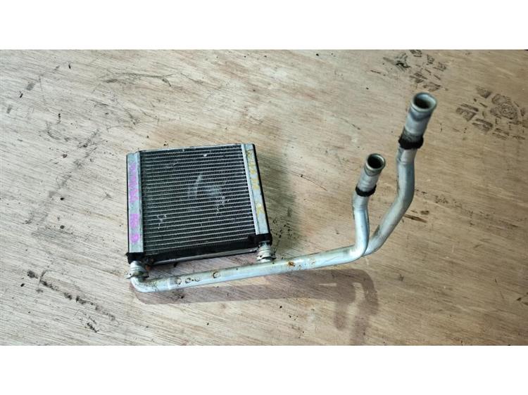Радиатор печки Ниссан Титан в Магадане 240064