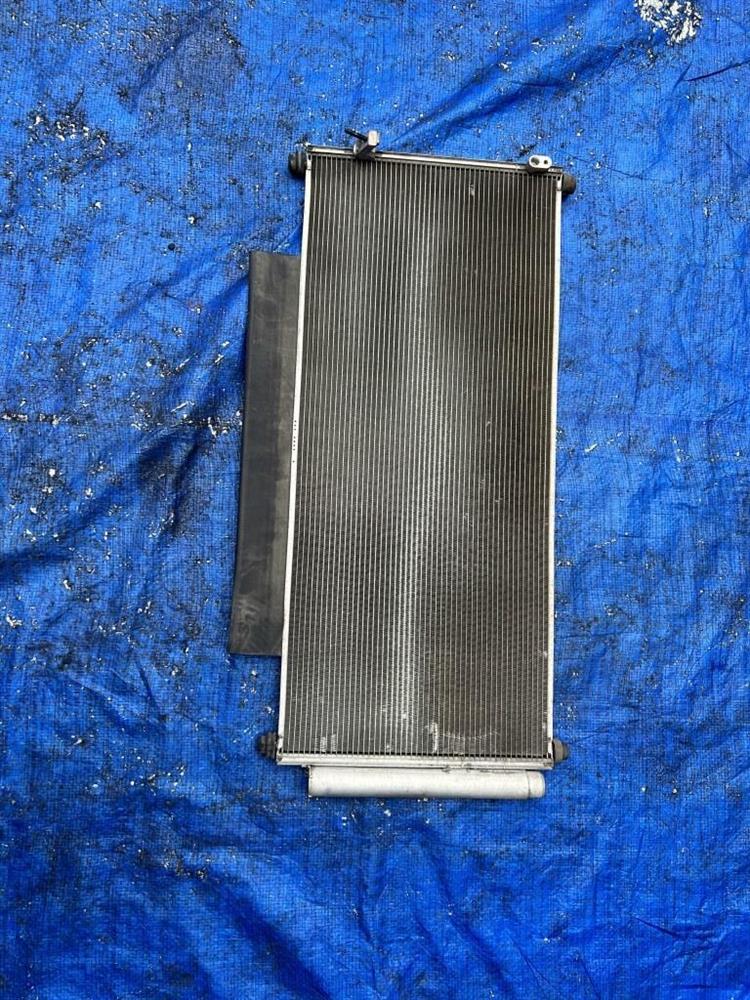 Радиатор кондиционера Хонда Фит в Магадане 240686