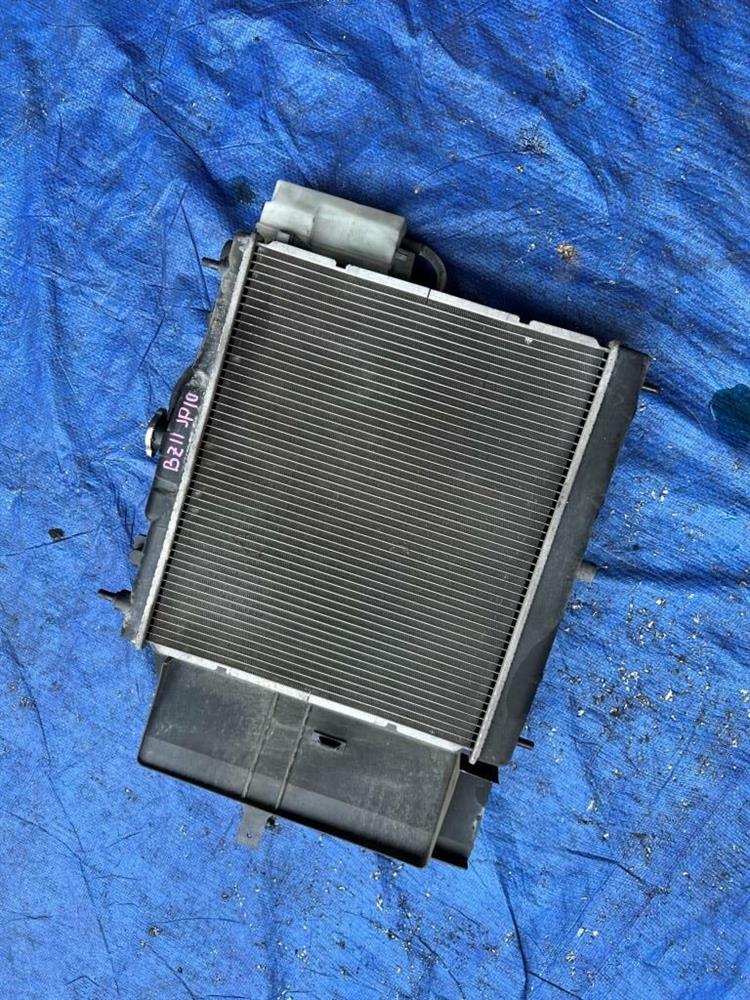 Радиатор основной Ниссан Куб в Магадане 240802