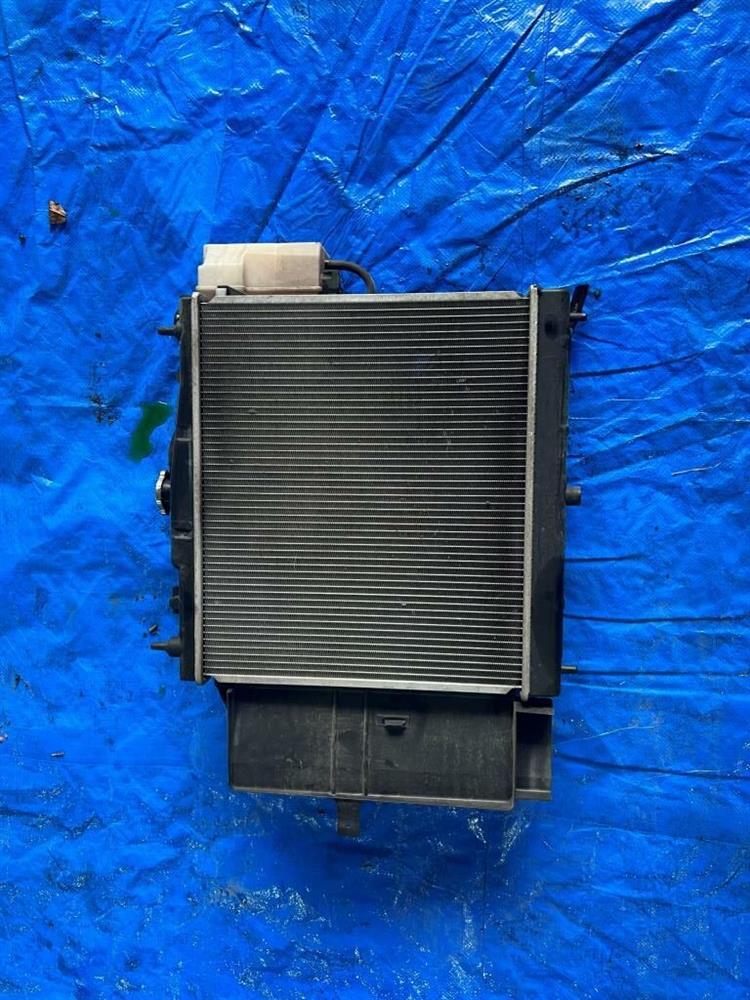 Радиатор основной Ниссан Куб в Магадане 245900