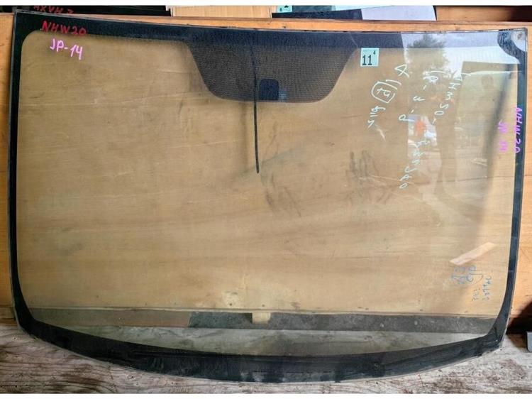 Лобовое стекло Тойота Приус в Магадане 249558