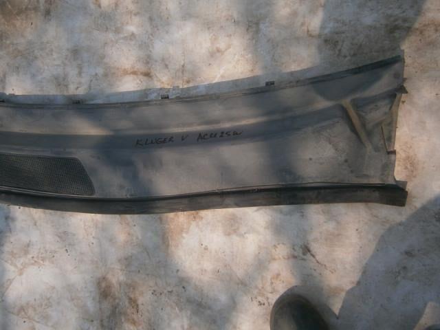 Решетка под лобовое стекло Тойота Клюгер В в Магадане 25553