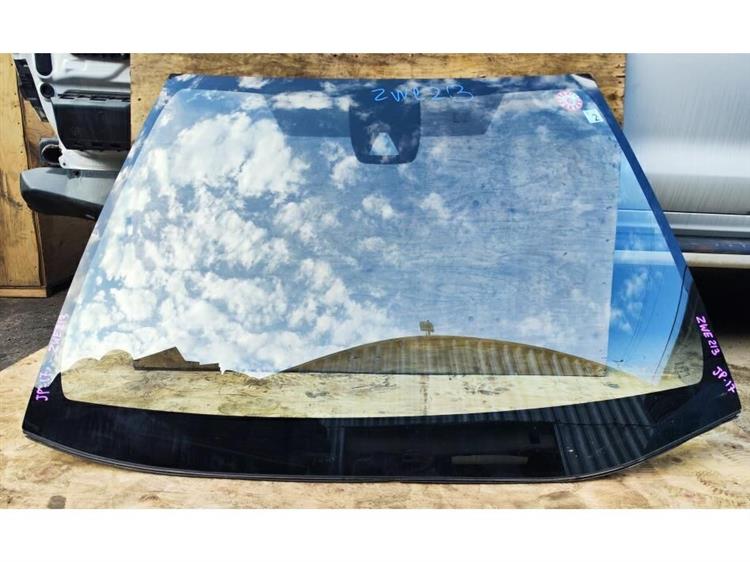 Лобовое стекло Тойота Королла в Магадане 255796