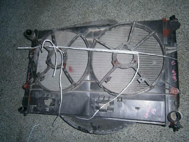 Диффузор радиатора Мазда МПВ в Магадане 31232