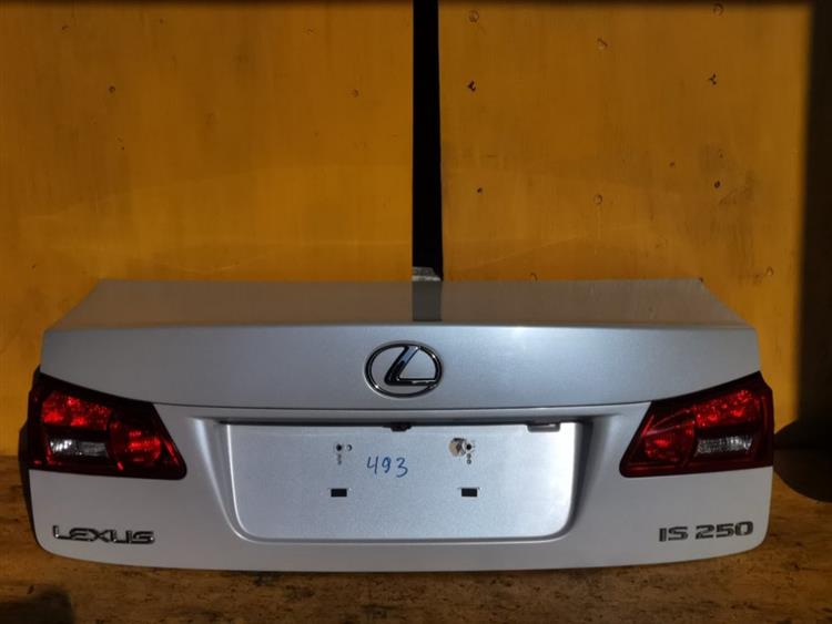 Крышка багажника Лексус ИС 250 в Магадане 36723