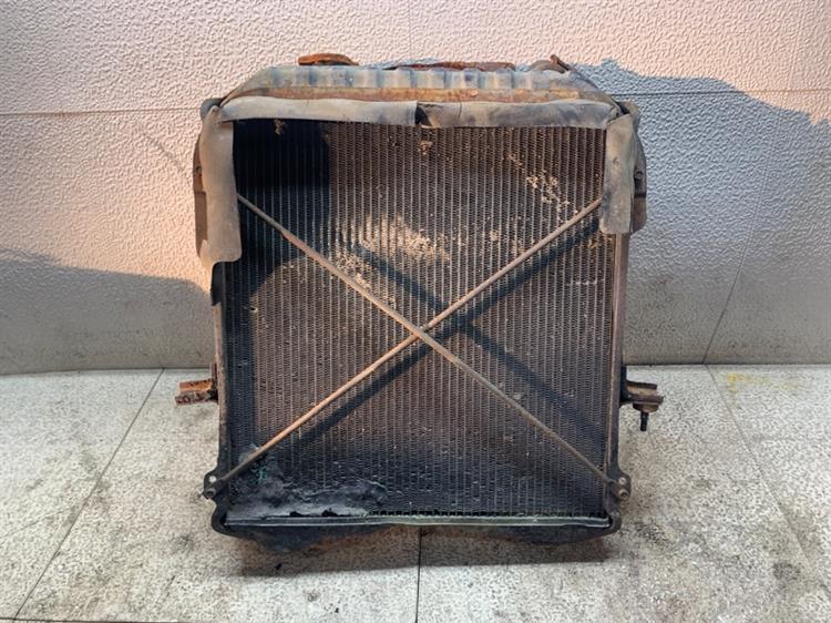 Радиатор основной Исузу Эльф в Магадане 373356
