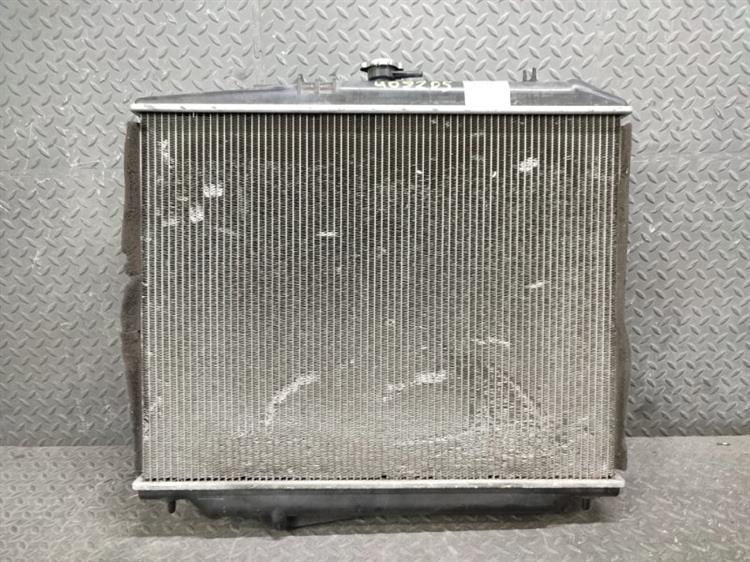 Радиатор основной Исузу Бигхорн в Магадане 409205