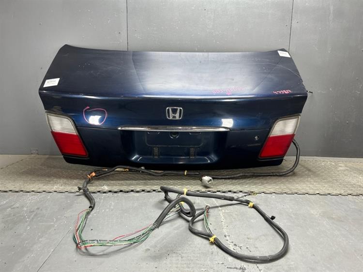 Крышка багажника Хонда Аккорд в Магадане 473817