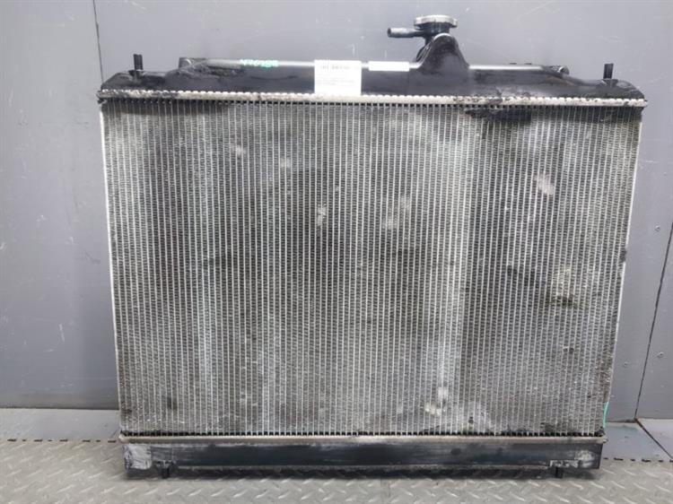 Радиатор основной Ниссан Серена в Магадане 476288