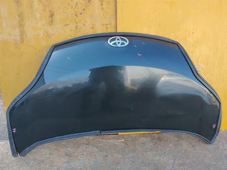 Капот Тойота Порте в Магадане 51187