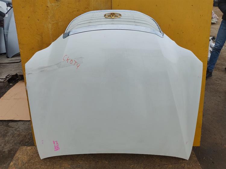 Капот Тойота Краун Маджеста в Магадане 51249