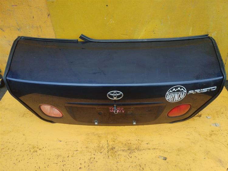 Крышка багажника Тойота Ариста в Магадане 555331