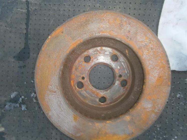 Тормозной диск Тойота Приус в Магадане 65169