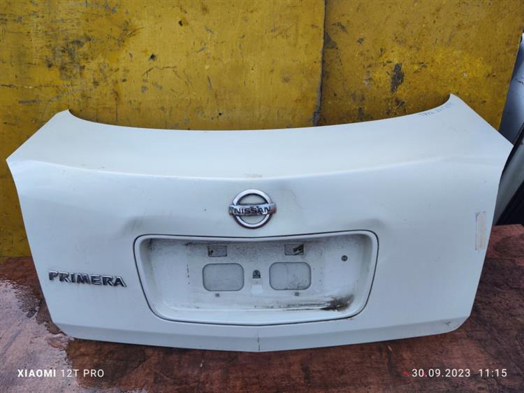 Крышка багажника Ниссан Примера в Магадане 651911