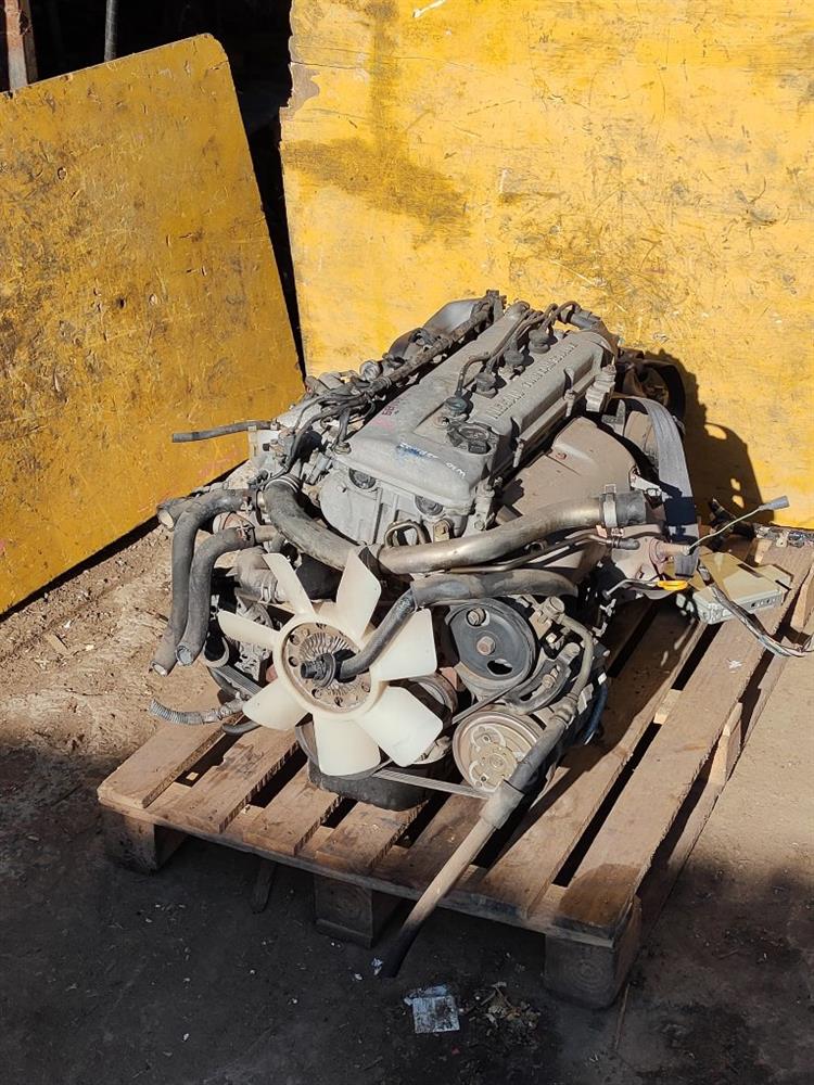 Двигатель Ниссан Ларго в Магадане 68049