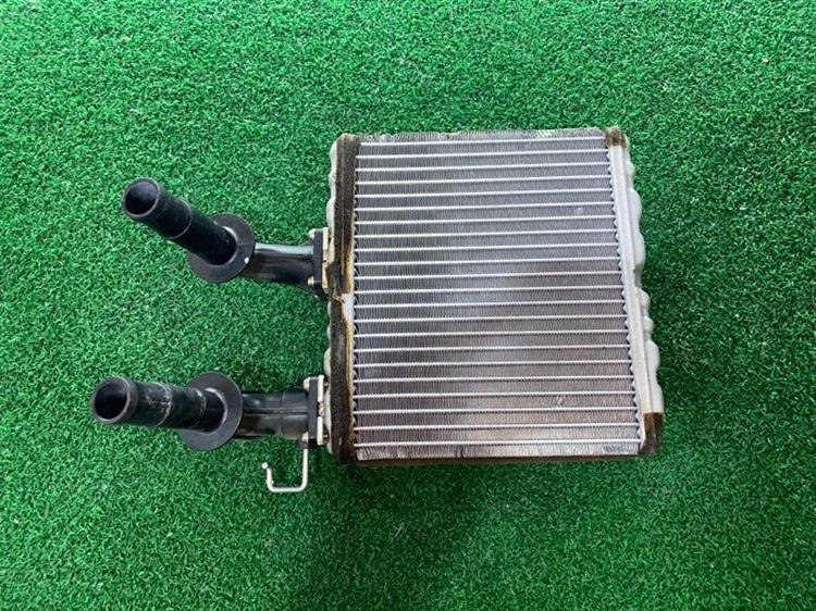 Радиатор печки Ниссан Примера в Магадане 72708