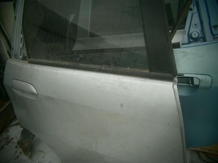 Дверь Хонда Фит в Магадане 76335