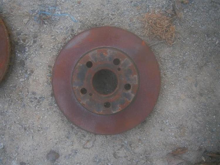 Тормозной диск Тойота Приус в Магадане 81565