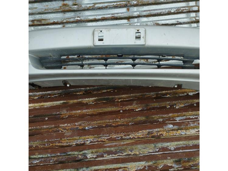 Решетка радиатора Тойота Платц в Магадане 91565